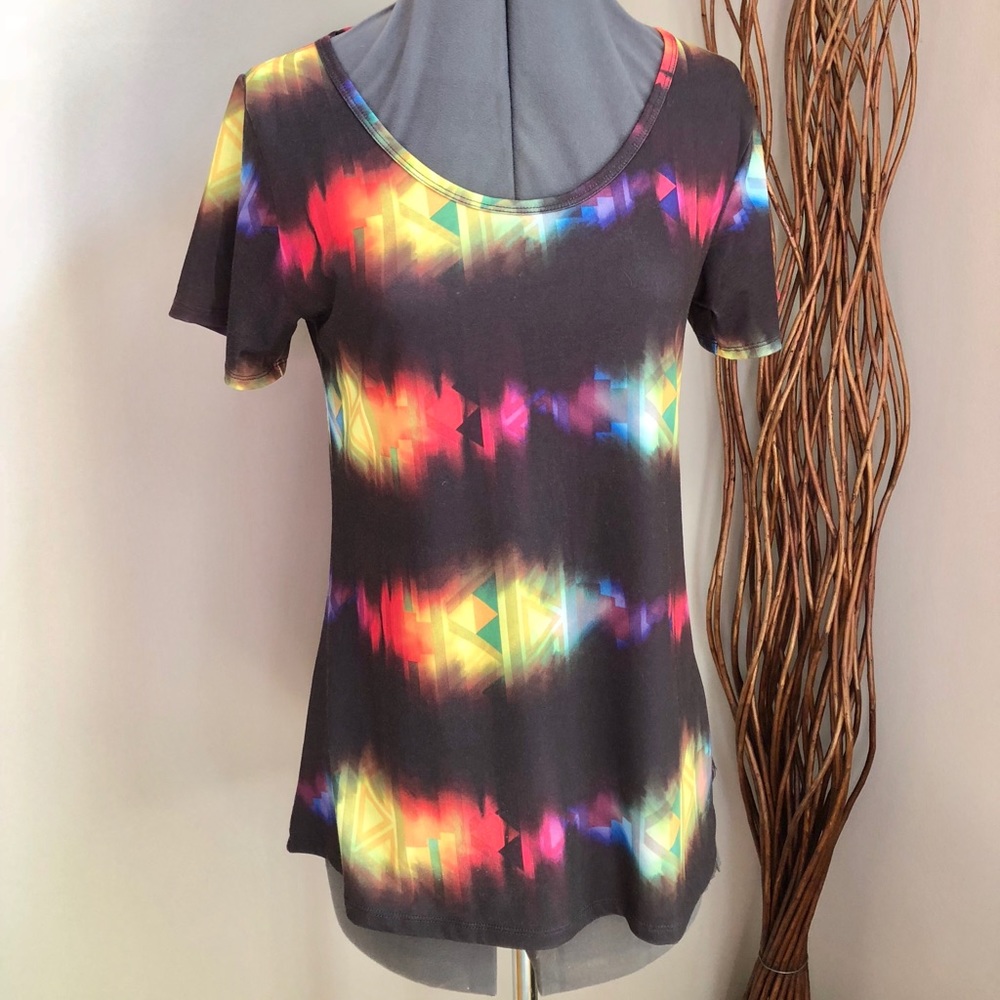 💵5 FOR $25💵 LuLaRoe Bright Print Top Blouse